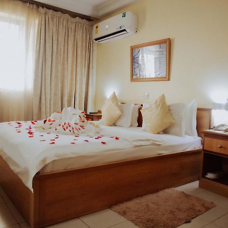 Hotel Marjorie 'Y' Tema Eksteriør billede