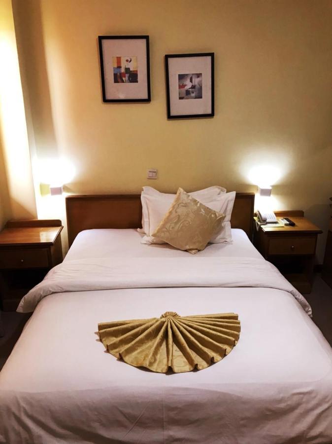 Hotel Marjorie 'Y' Tema Eksteriør billede