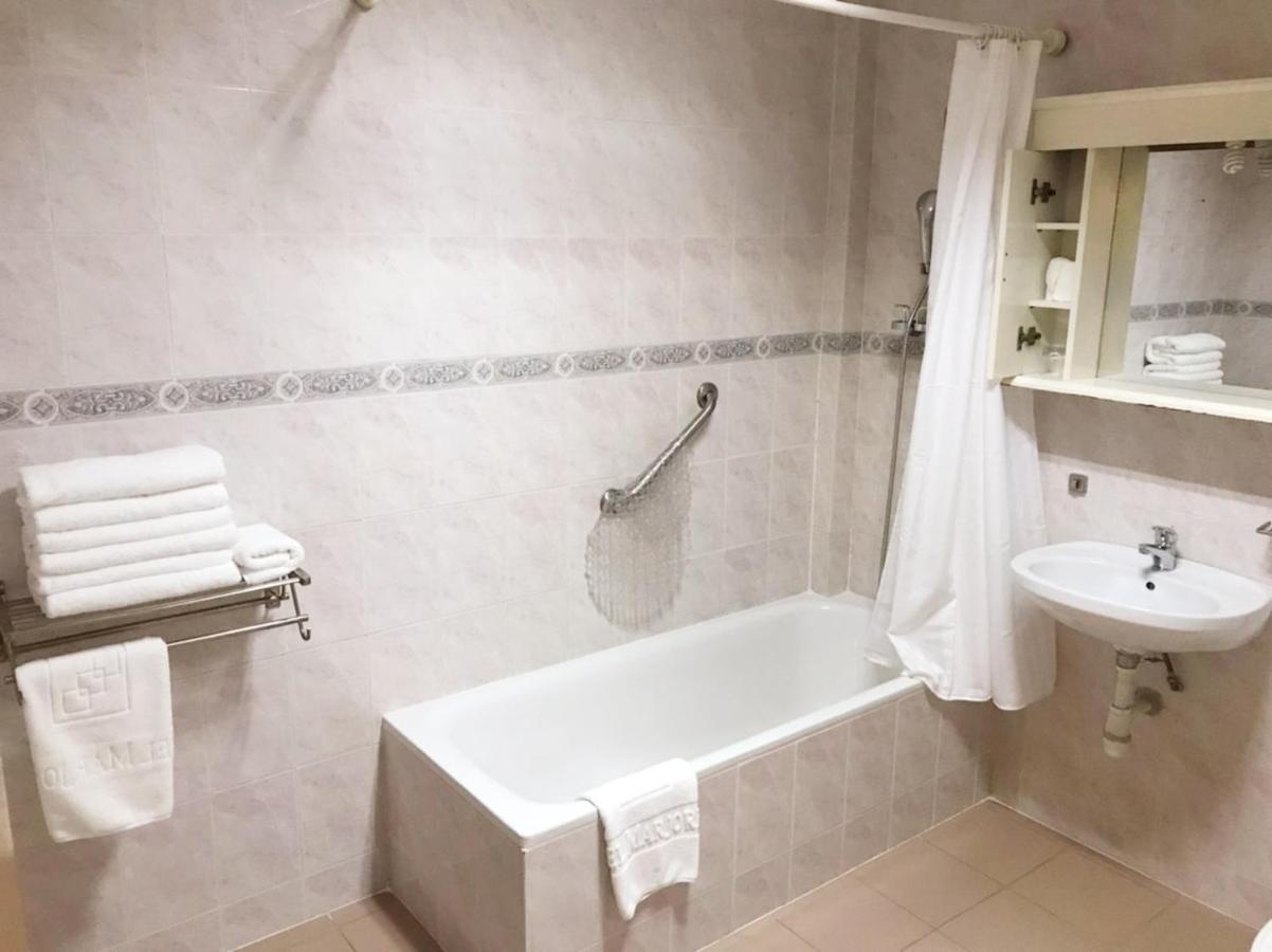 Hotel Marjorie 'Y' Tema Eksteriør billede